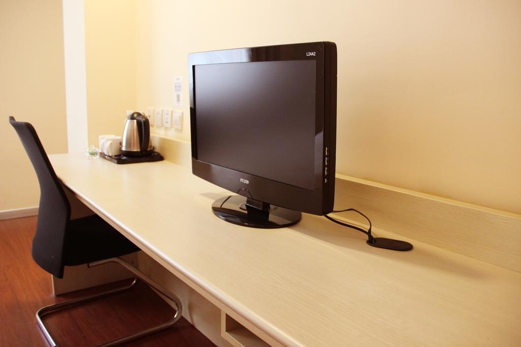 Hanting Hotel Changchun Qimao City Room photo