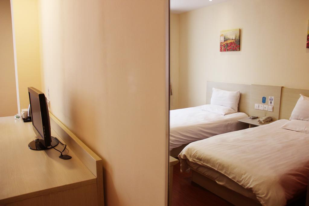 Hanting Hotel Changchun Qimao City Room photo